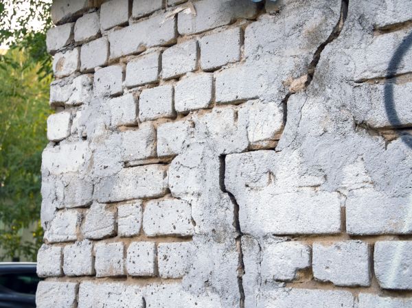 Cracked Brick Wall Repair in Hayward